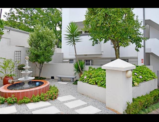 2 BEDROOM APARTMENT FOR SALE IN CRAIGHALL